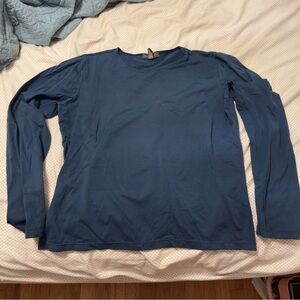 Banana Republic Women’s Blue Long Sleeve Tee